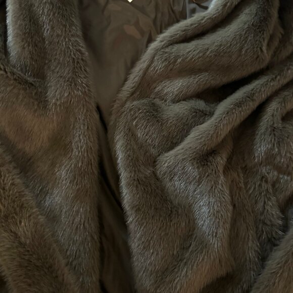 Rebecca Minkoff faux fur wrap coat w hood - NEW W TAGS - sz Small - brown - Picture 12 of 14